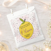 ピンクモダンレモネード第1誕生日パーティー フェイバーバッグ (クリップ留めされた状態)