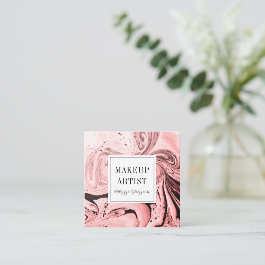 ピンクモダン大理石バラ金ゴールドメイクアップアーティストスクエア スクエア名刺 (スタンド正面)