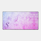 ピンクモノグラムのと紫のマーブル デスクマット (正面)