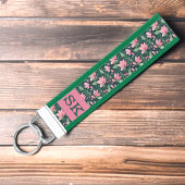 ピンクモノグラムのと緑の花リストキーチェーン リストバンドキーホルダー