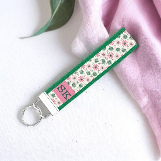 ピンクモノグラムの名門私立校風のと緑の花キーチェーン リストバンドキーホルダー