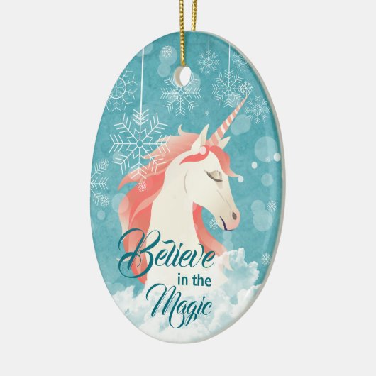 ピンクユニコーンティール（緑がかった色）スノーフレーク信じクリスマス セラミックオーナメント (左)