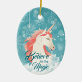 ピンクユニコーンティール（緑がかった色）スノーフレーク信じクリスマス セラミックオーナメント (正面)