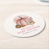 ピンクリトルカボチャ秋かわいい女の子ベビーシャワー ラウンドペーパーコースター (アングル)