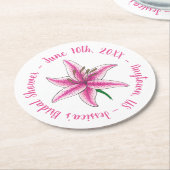 ピンクリリライスフラワーフローラパーソナライズされたブライダル ラウンドペーパーコースター (アングル)