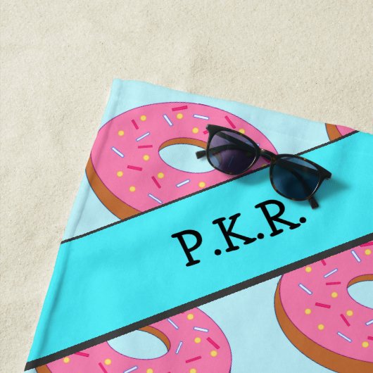 ピンクリングや輪ドーナツMotif – 名前/イニシャルを追加 ビーチタオル (インサイチュ)