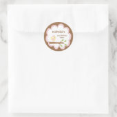 ピンクルースターの鳥の女の子の誕生日パーティーステッカー ラウンドシール (バッグ)