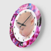 ピンクレッドブドの花の開花ベビーガール写真 ラージ壁時計 (傾斜)