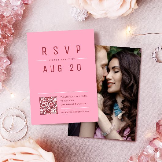 ピンクレッドモダンシックシンプルタイポグラフィQRコード 出欠カード