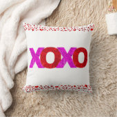 ピンクレッドXOXOハートバレンタインデーはっきりしたモダン クッション (ブランケット)