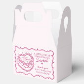 ピンクレトロハートコケットさくらんぼケーキ誕生日 フェイバーボックス (見開き)