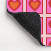 ピンクレトロ市松模様にヴィンテージハートY2Kパターン マウスパッド (コーナー)