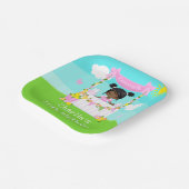 ピンクレモネードスタンド誕生日ダークスキンガール ペーパープレート (傾斜あり)