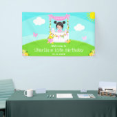 ピンクレモネードブラックヘアガール誕生日へようこそ 横断幕 (トレードショー)