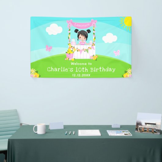 ピンクレモネードブラックヘアガール誕生日へようこそ 横断幕 (トレードショー)