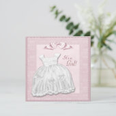 ピンクレースホワイトドレスピンクベビーガールシャワー 招待状 (スタンド正面)