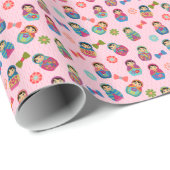 ピンクロシアのの背景にまとり人形 ラッピングペーパー (ロールコーナー)