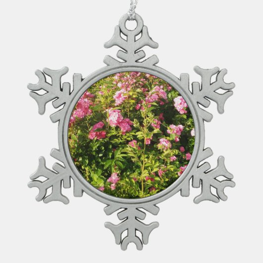 ピンクローズイン開花 スノーフレークピューターオーナメント (正面)