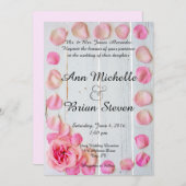 ピンクローズ花びらオンウッド結婚式招待状 招待状 (正面/裏面)