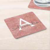 ピンクローズ金ゴールドスパーガーリークルモノグラム誕生日 スクエアペーパーコースター (アングル)