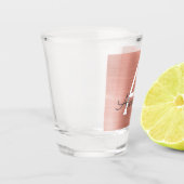 ピンクローズ金ゴールドモダンメタリックモノグラム誕生日 ショットグラス (左)