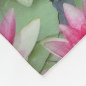 ピンクロータスウォーターリリー フリースブランケット (角)