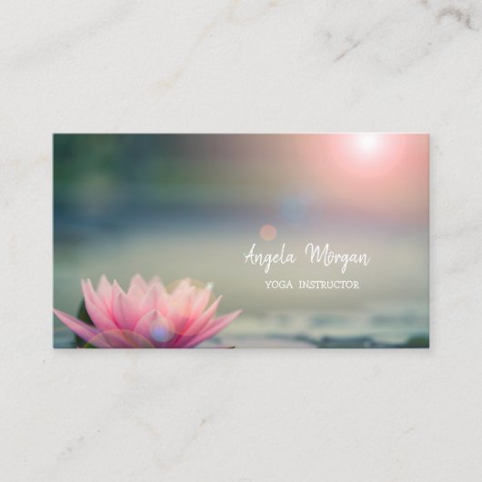 ピンクロータスエレガントヨガインストラクター 名刺 (正面)