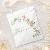 ピンクワイルドフラワーバラ春ガーランド結婚ズ フェイバーバッグ (クリップ留めされた状態)