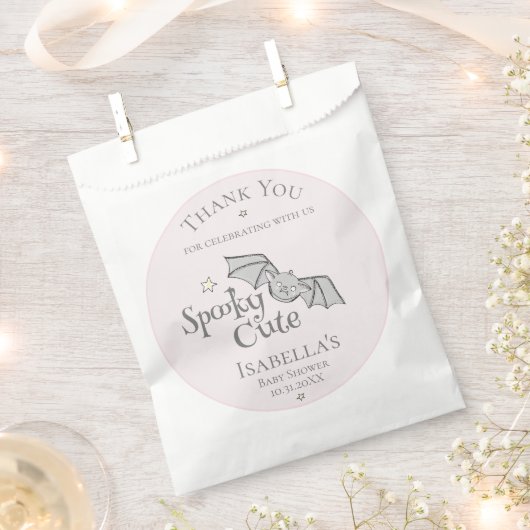 ピンク不気味かわいいこうもりベビーハロウィーン フェイバーバッグ (クリップ留めされた状態)