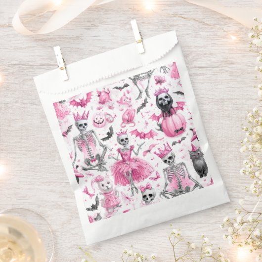 ピンク不気味スケルトンプリンセスハロウィーンフェイバーバッグ フェイバーバッグ (クリップ留めされた状態)