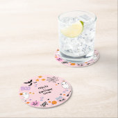 ピンク不気味ワンカワイイ幽霊ハロウィーン1歳 ラウンドペーパーコースター (インサイチュ)