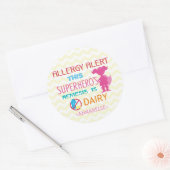 ピンク乳製品アレルギー警告スーパーヒーローガールシルエット ラウンドシール (封筒)