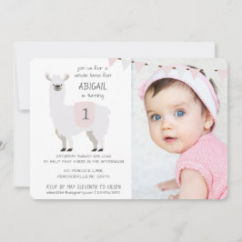 ピンク及びアイボリーのかわいいラマの子供の誕生日のパーティー 招待状