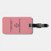 ピンク及び濃紺のストライプの月桂樹のリースのモノグラム ラゲッジタグ (裏面横)