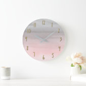ピンク及び灰色の赤面モダンな水彩画のガーリーな魅力 ラージ壁時計 (ホーム)