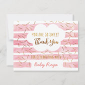 ピンク及び金ゴールドのベビーはサンキューカードを振りかけます サンキューカード (正面)