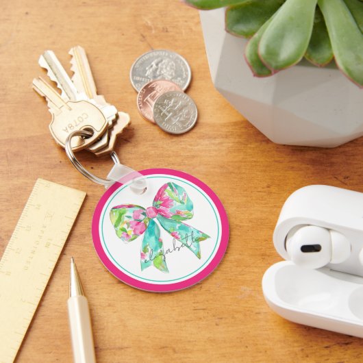 ピンク名門私立校風のとグリーンの弓パーソナライズされた キーホルダー (デスク)