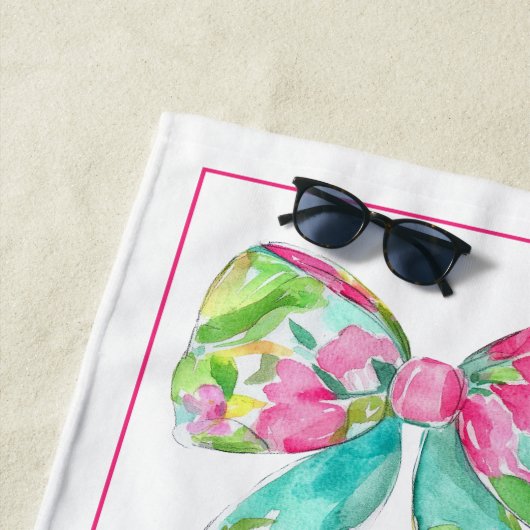 ピンク名門私立校風のとグリーンの弓パーソナライズされた ビーチタオル (インサイチュ)