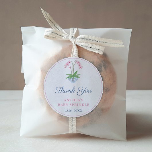 ピンク名門私立校風のと青のオーキッドガールの赤ちゃんシャワーのお願い ラウンドシール