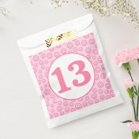 ピンク名門私立校風のスマイル顔 フェイバーバッグ (封をした状態)