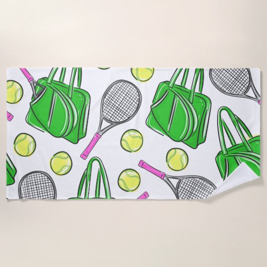 ピンク名門私立校風のテニスラケットグリーンパターン ビーチタオル (正面)