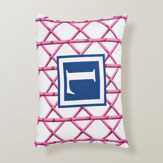 ピンク名門私立校風のネイビートレリス竹パターンモノグラム アクセントクッション (正面(垂直))