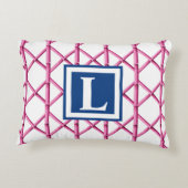 ピンク名門私立校風のネイビートレリス竹パターンモノグラム アクセントクッション (裏面)
