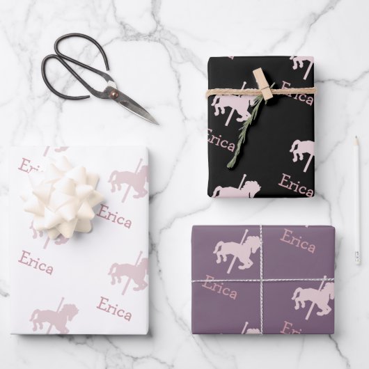 ピンク回転木馬馬パターンガールネーム誕生日 ラッピングペーパーシート (正面)
