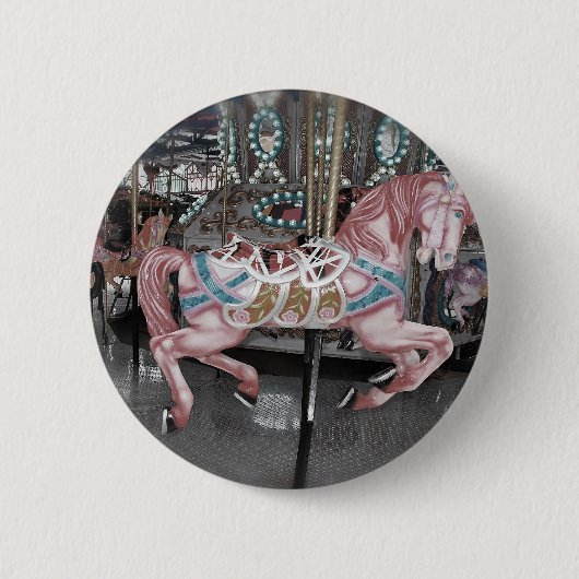 ピンク回転木馬馬 缶バッジ (正面)