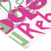 ピンク女の子および緑の一流のコラージュのすべてのプリント テーブルクロス (アングル)