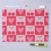 ピンク市松模様にのハートのパターンを持つさくらんぼ 薄葉紙 (クラフト)