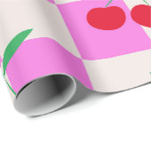 ピンク市松模様にの反ったチェッカーボード上のさくらんぼ ラッピングペーパー (ロールコーナー)