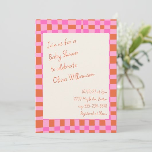 ピンク市松模様にオレンジの台本かわいい赤ちゃんシャワー 招待状 (スタンド正面)