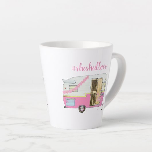 ピンク彼女はトレーラーを流したヴィンテージ カフェラテマグ (右アングル)